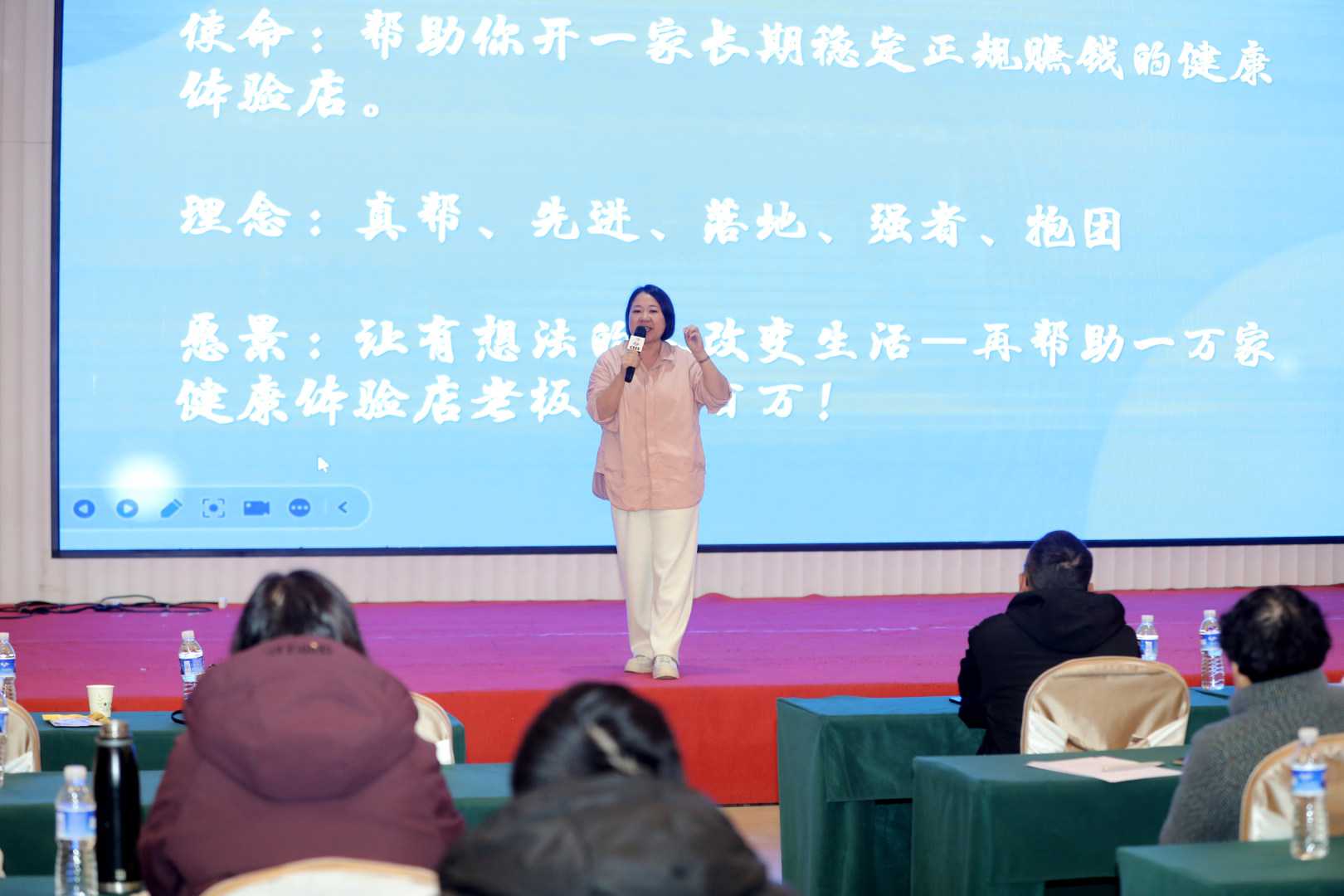 e2543a6a9775c205d0152143de129a0b.jpg A68I3806-opq4231699840.jpg